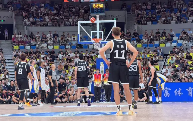 球队的热身, 之前一直缺, 不过赵睿在